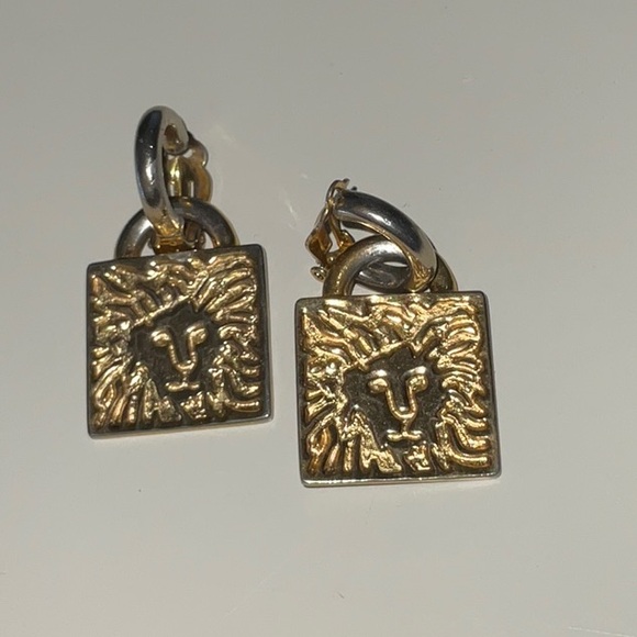 Removable Gold-Tone Lion Face Charms On Silver-Tone Small Clip Hoops - Picture 4 of 14